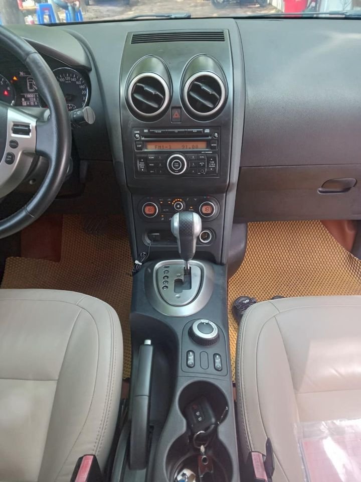 Nissan Qashqai 2010 - Màu nâu, nhập khẩu