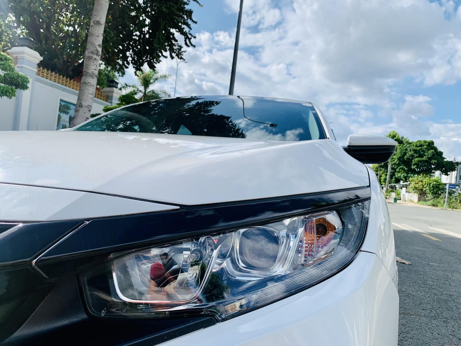 Honda Civic 2019 - Sedan hạng C cực hot về là bán ngay