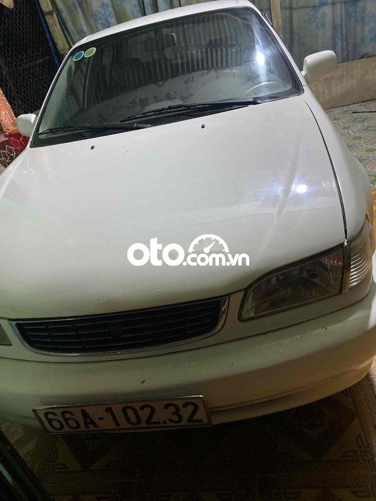 Toyota Corolla 2000 - Màu trắng, nhập khẩu, 125tr