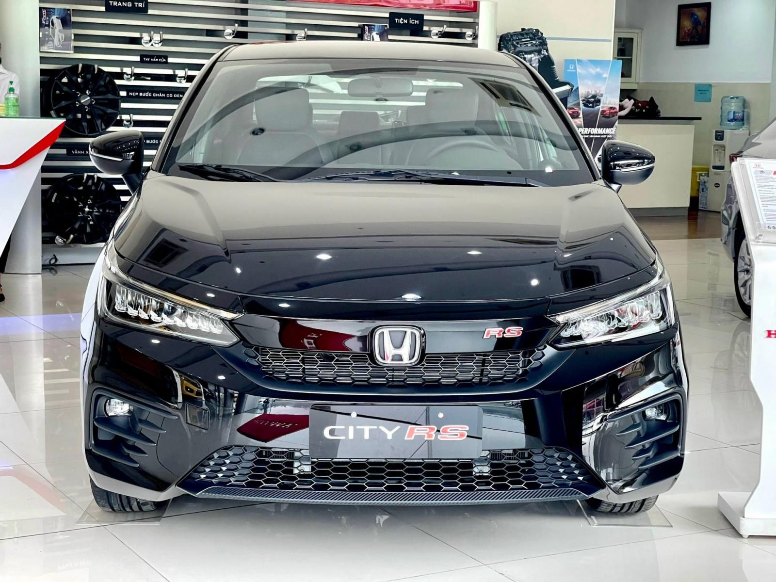 Honda Civic 2022 - trả trước từ 142 triệu rinh ngay em nó