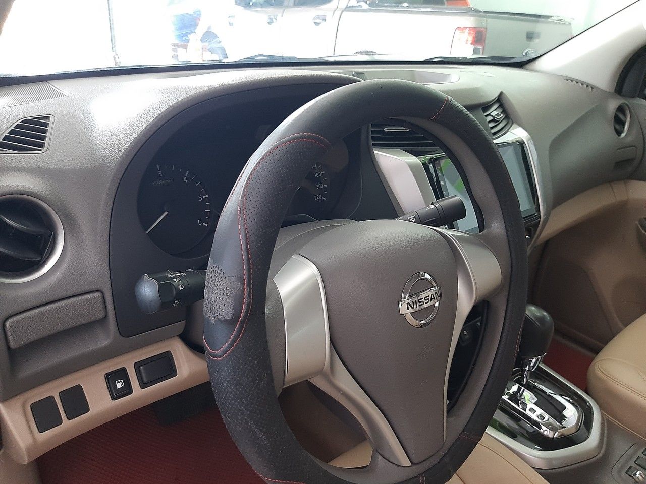 Nissan Navara 2019 - Giá 570 triệu