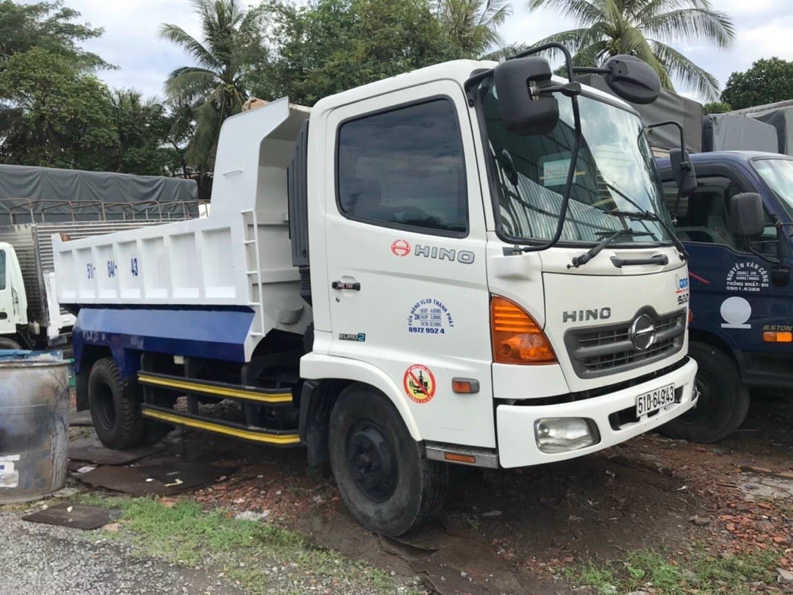 Hino FL 2015 - Màu trắng