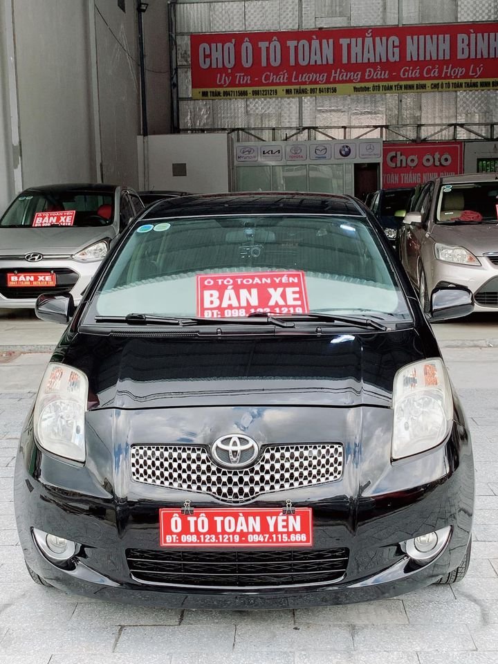 Toyota Yaris 2008 - Màu đen, giá cực tốt