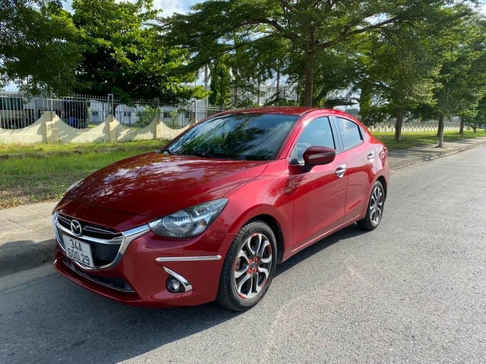 Mazda 2 2016 - Màu đỏ, 390 triệu