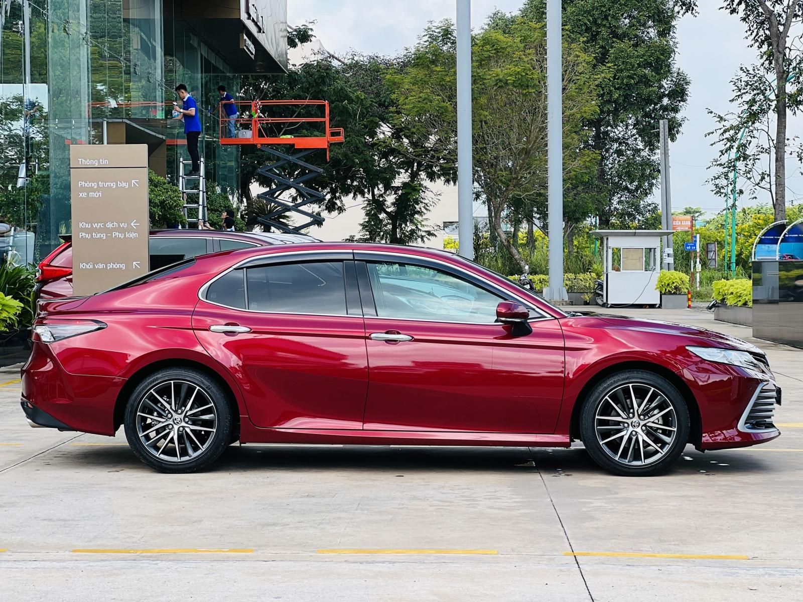 Toyota Camry 2022 - Giao ngay tiết kiệm 100 triệu