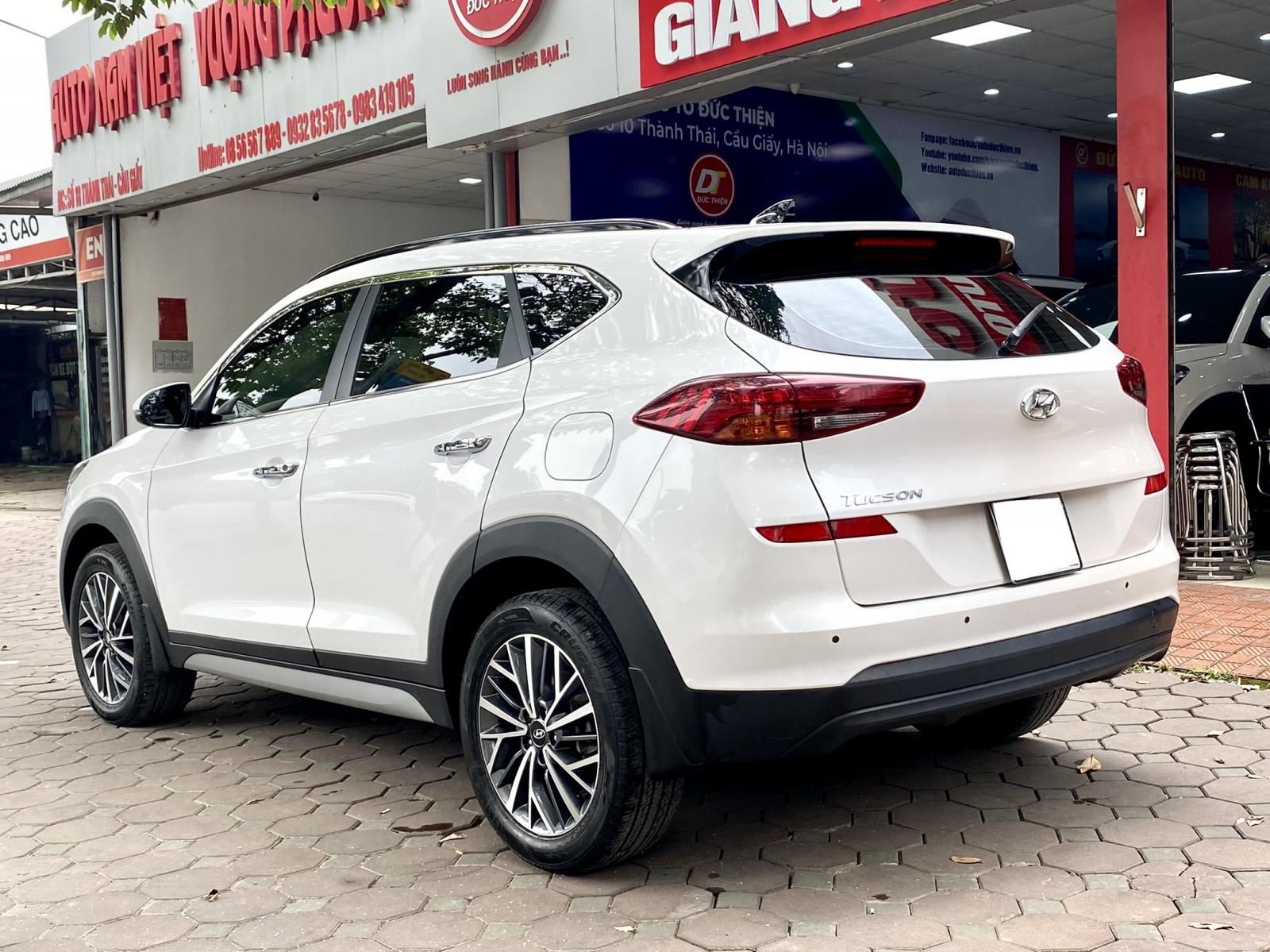 Hyundai Tucson 2019 - Màu trắng nội thất kem