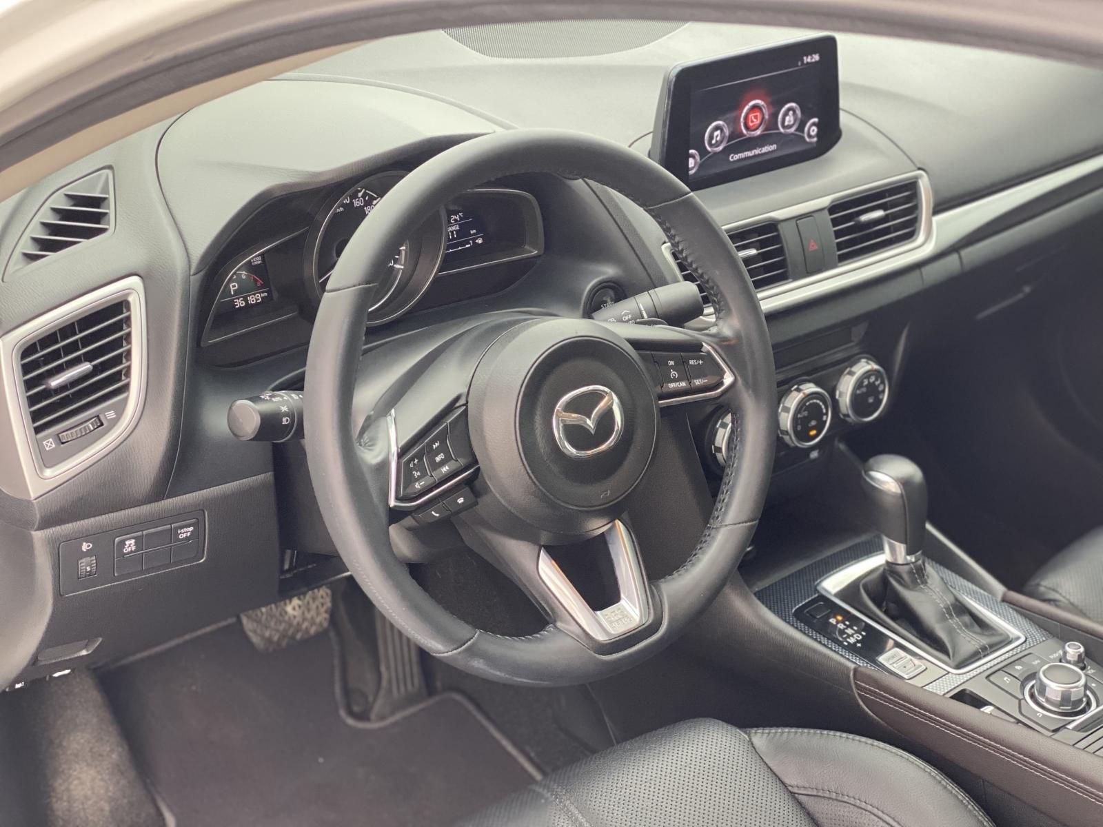 Mazda 3 2019 - Ghế điện