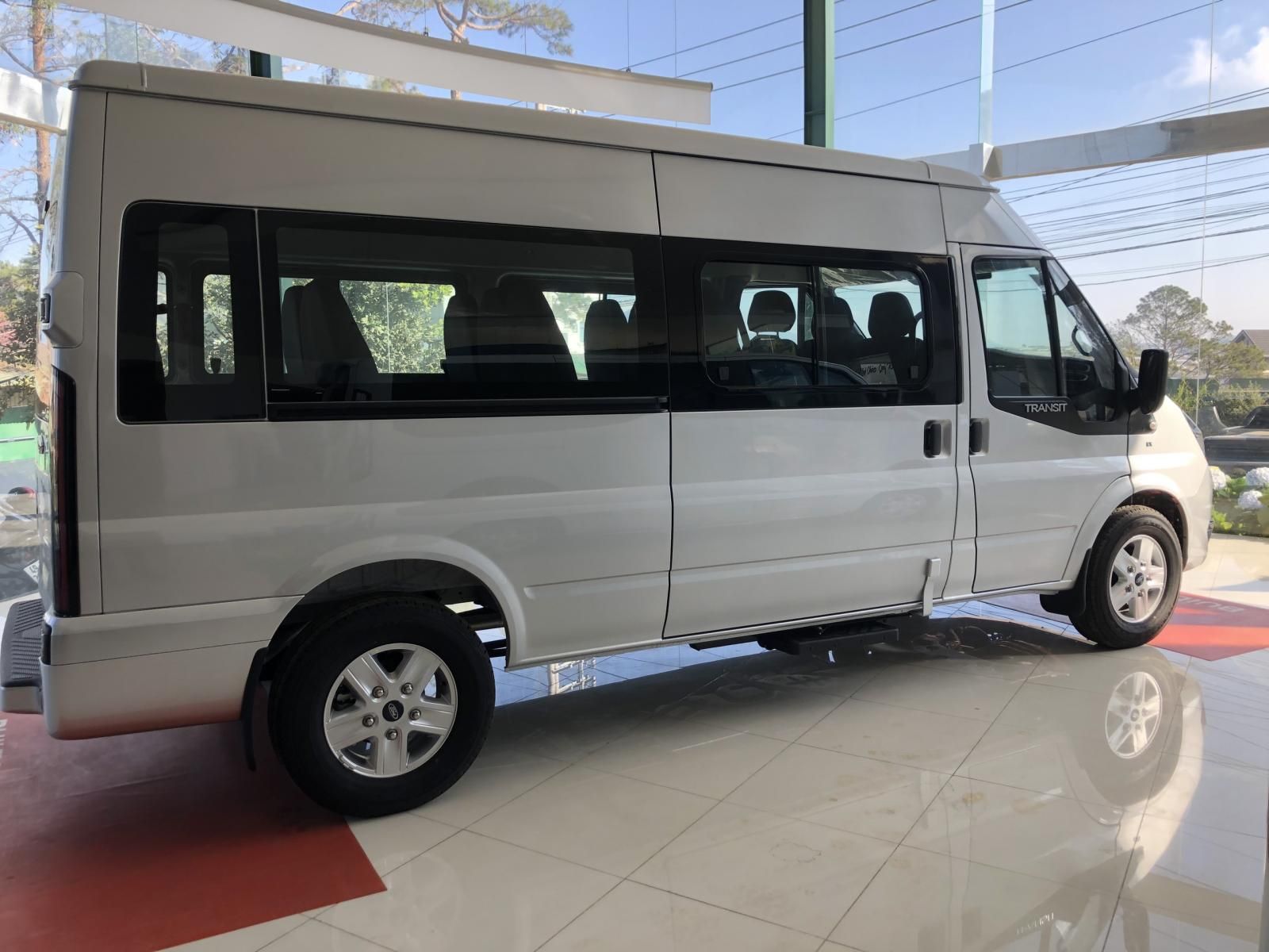 Ford Transit 2023 - Tặng gói phụ kiện chính hãng + giảm ngay tiền mặt hàng chục triệu đồng