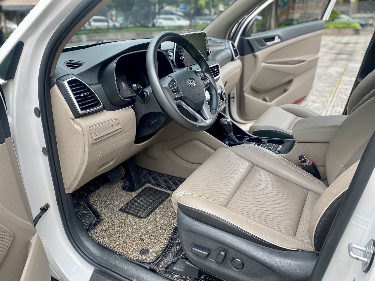 Hyundai Tucson 2019 - Bán xe giá 915tr