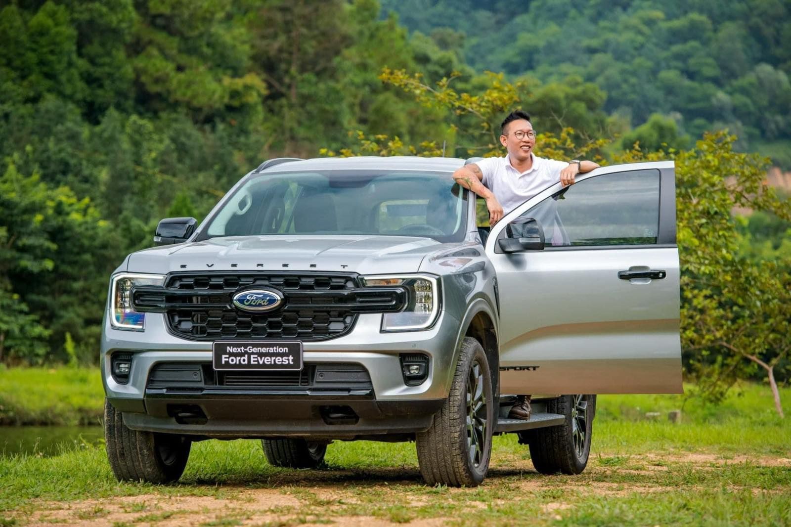 Ford Everest 2022 - Giao trong tuần tháng 8/2022