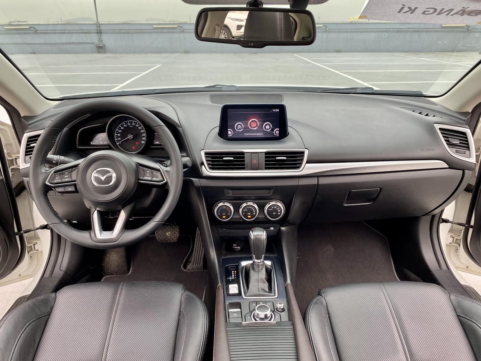 Mazda 3 2019 - Ghế điện