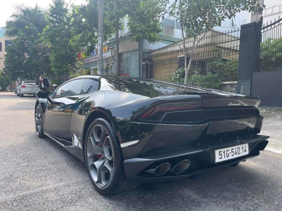 Lamborghini Huracan 2017 - Màu đen, nhập khẩu