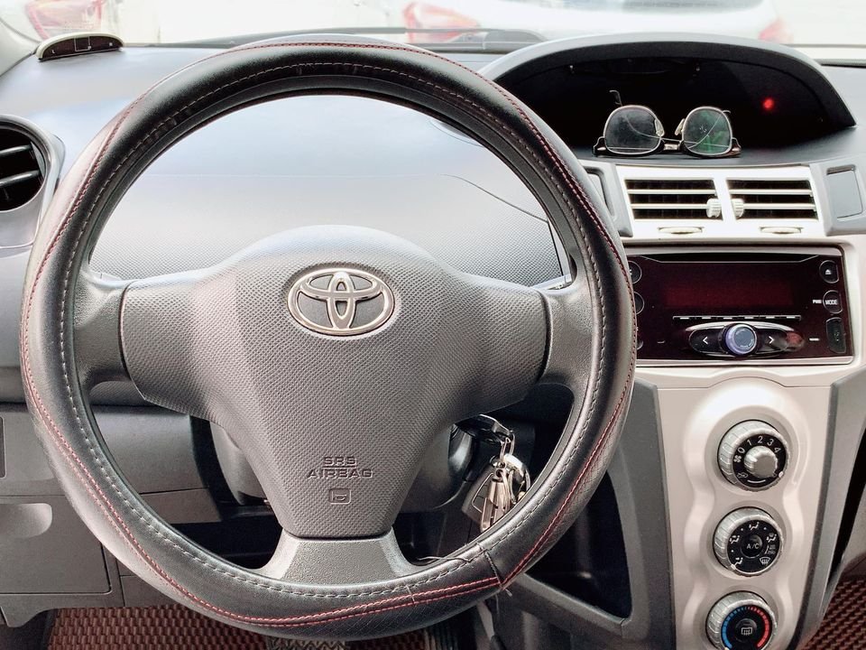 Toyota Yaris 2008 - Màu đen, giá cực tốt