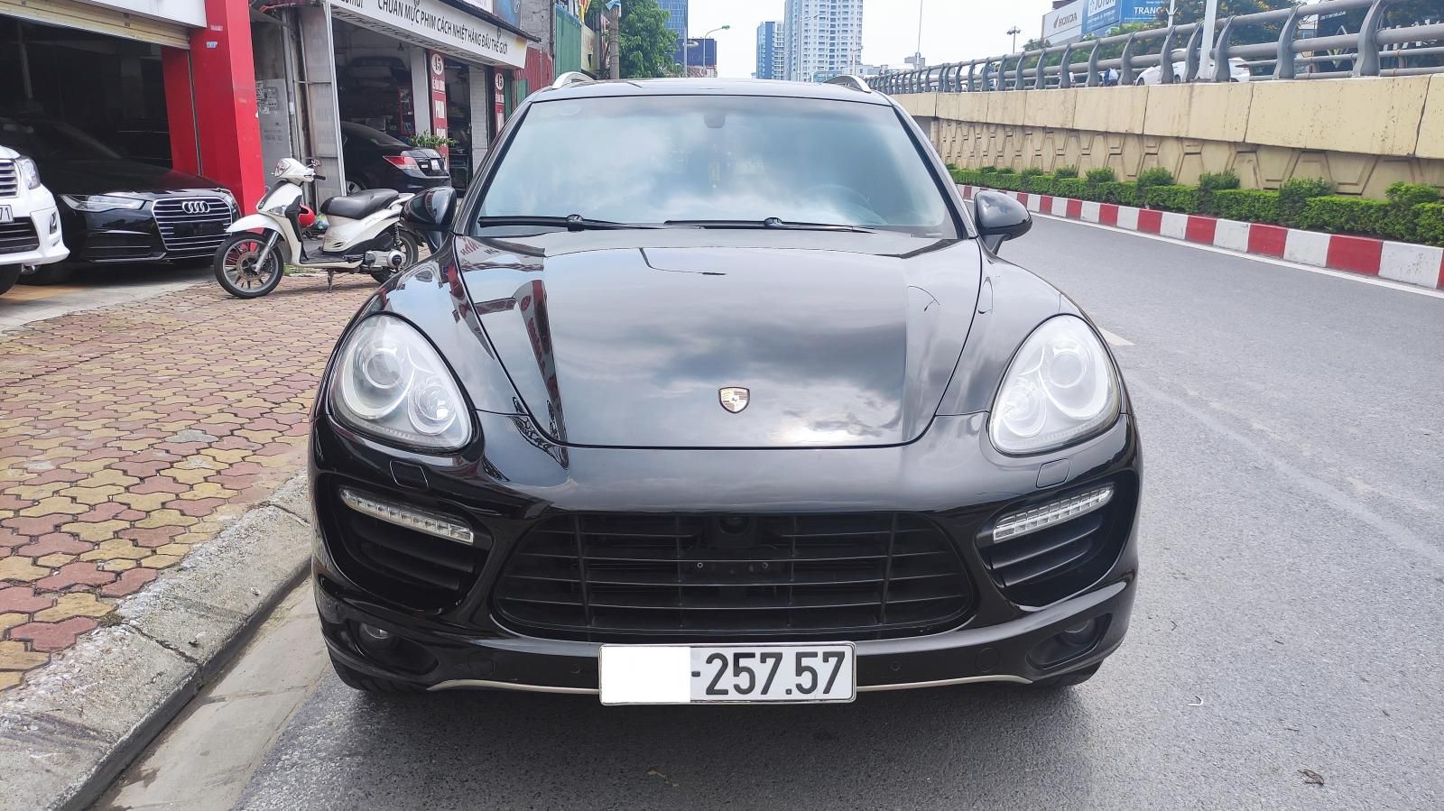 Porsche Cayenne 2010 - 4.8 V8 model 2011