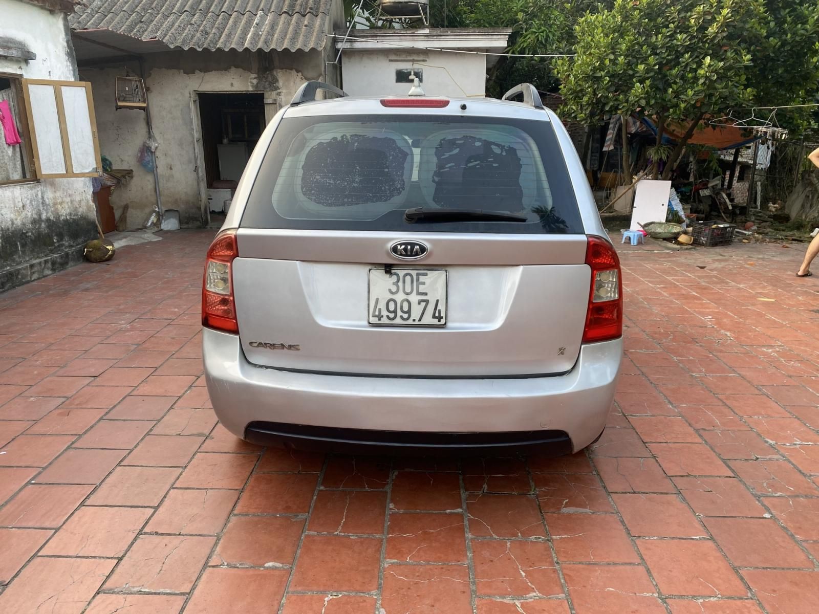 Kia Carens 2010 - Đăng ký 2010 mới 95% giá tốt 195tr