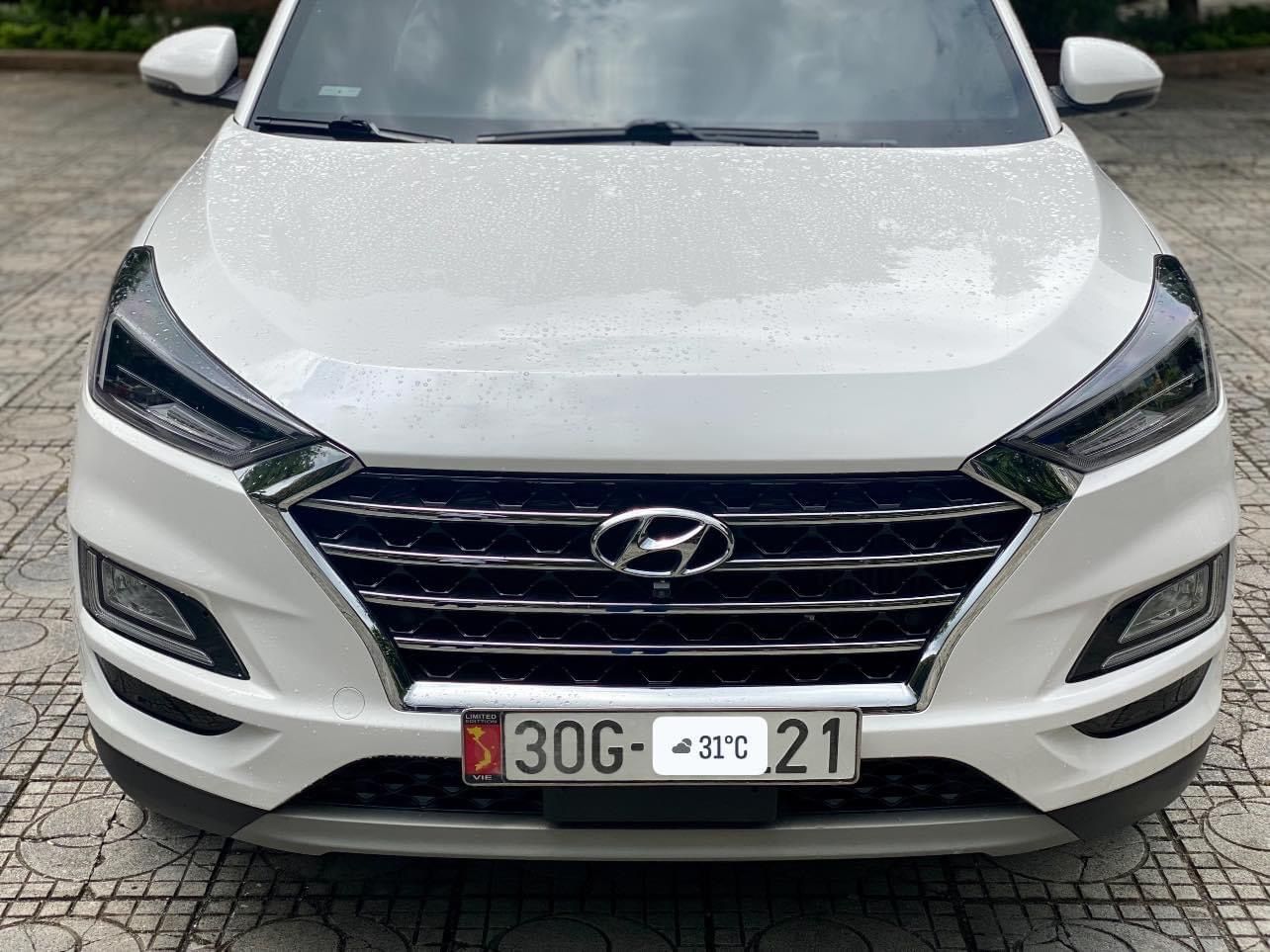 Hyundai Tucson 2019 - Bán xe giá 915tr