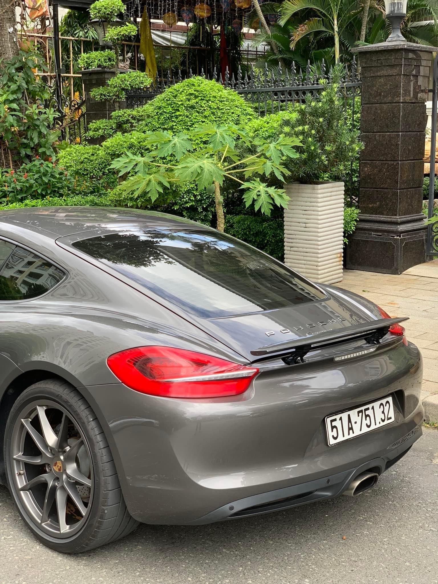 Porsche Cayman 2014 - Màu xám, xe nhập