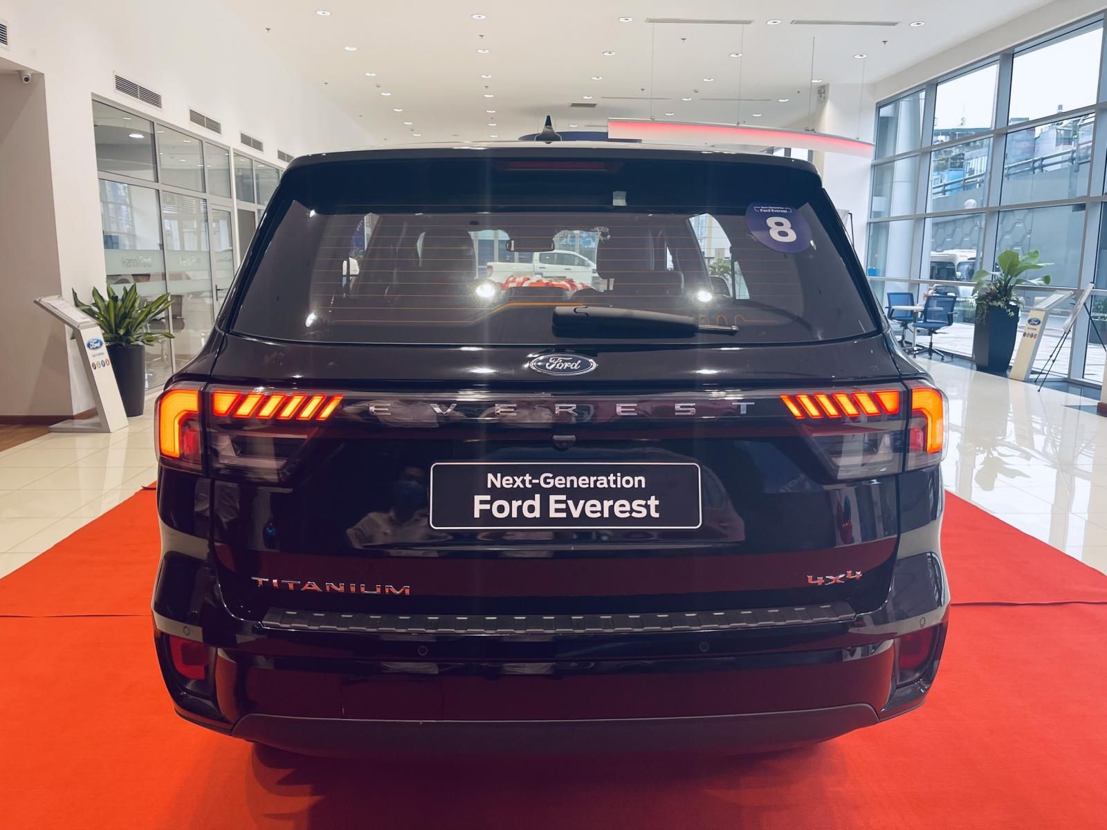 Ford Everest 2022 - Giá tốt, tặng BHTV, gói phụ kiện, giao xe sớm. Hỗ trợ trả trước 350 triệu nhận xe, thủ tục nhanh