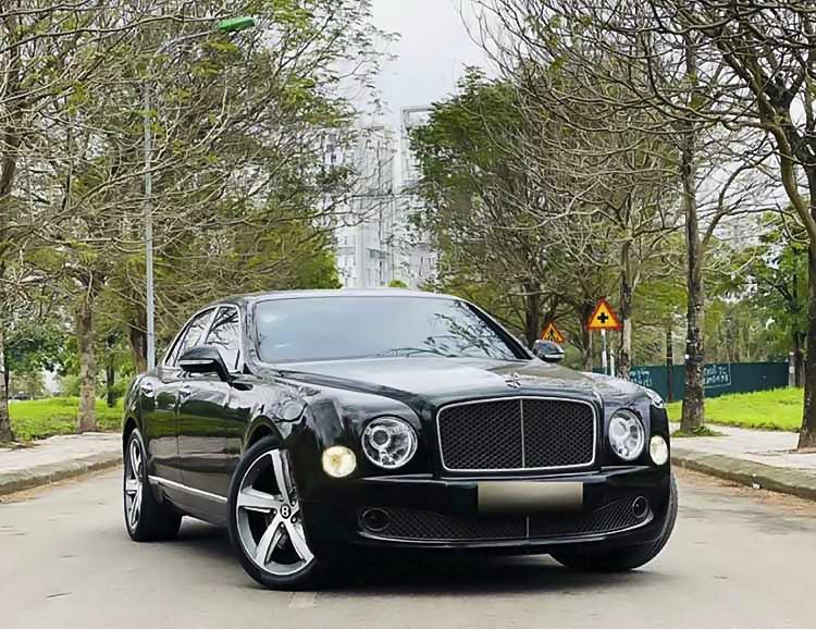 Bentley Mulsanne 2016 - Màu đen, nhập khẩu