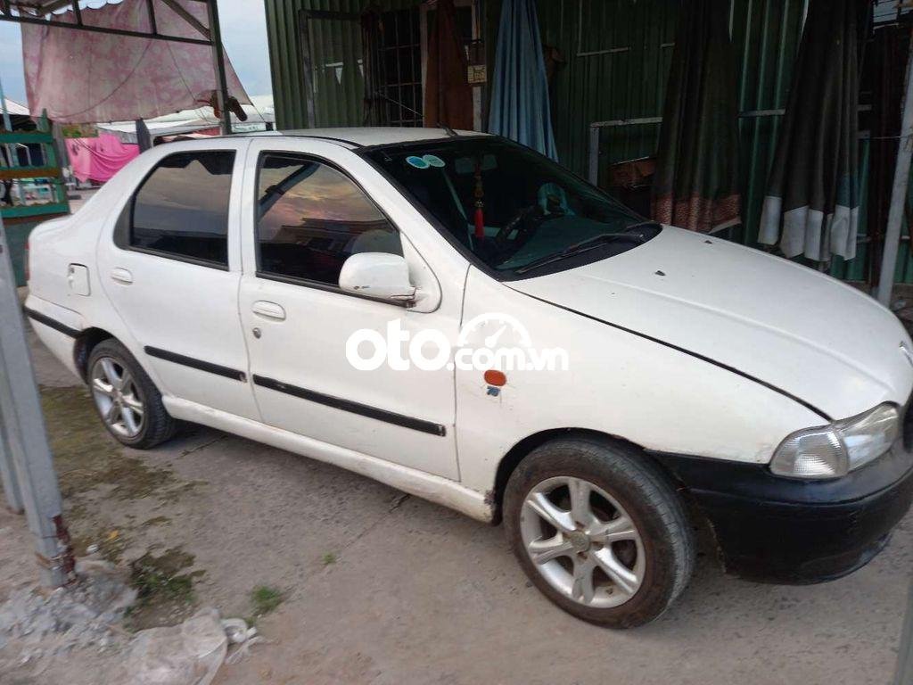 Fiat Siena 2001 - Màu trắng, nhập khẩu nguyên chiếc