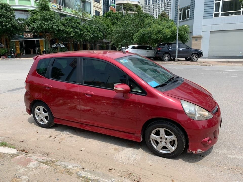 Honda Jazz 2007 - Màu đỏ, xe nhập xe gia đình, 190tr