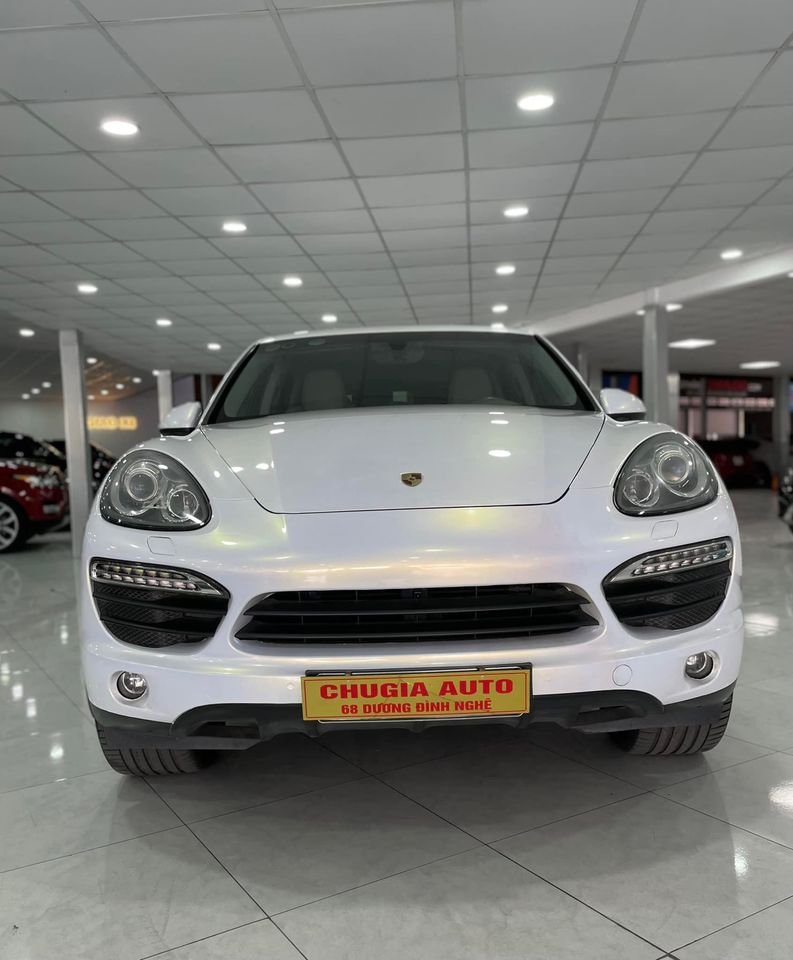 Porsche Cayenne S 2010 - Xe màu trắng