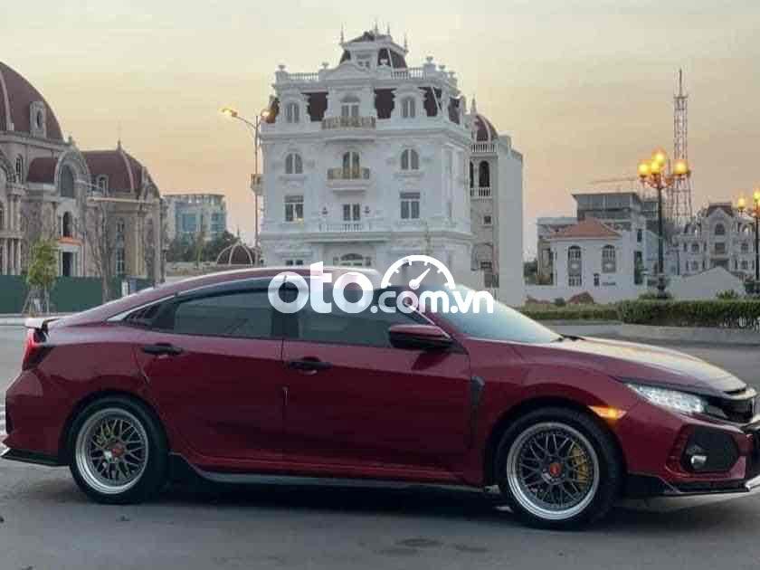 Honda Civic 2020 - Màu đỏ, xe nhập chính chủ