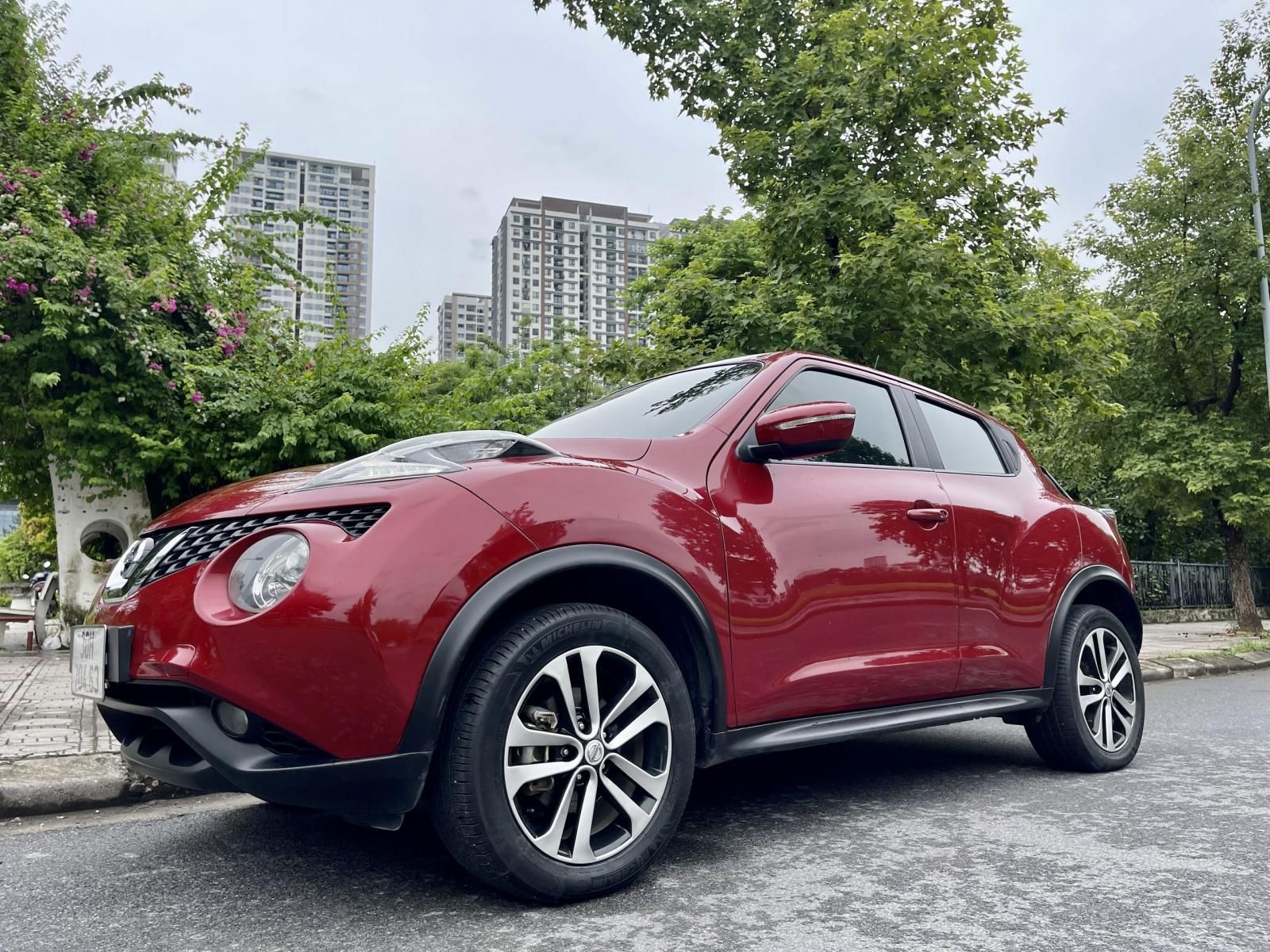 Nissan Juke 2015 - Odo 5v1 km - nhập khẩu Anh ngoại thất đỏ siêu mới