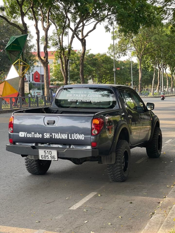 Mitsubishi Triton 2009 - Xe mới đăng kiểm được vài ngày