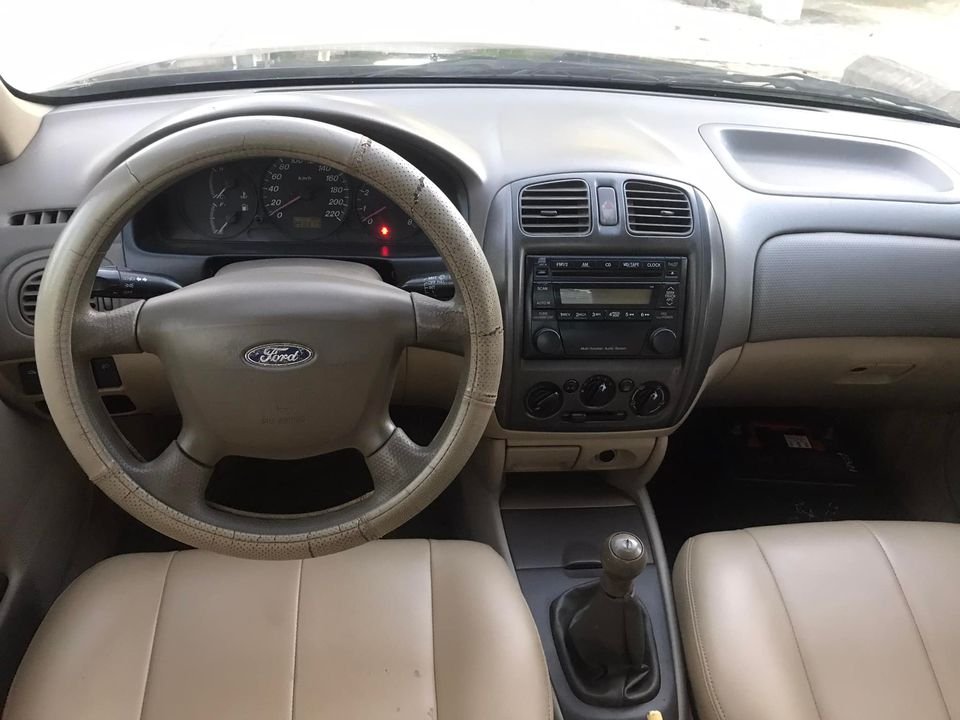 Ford Laser 2003 - Màu đen
