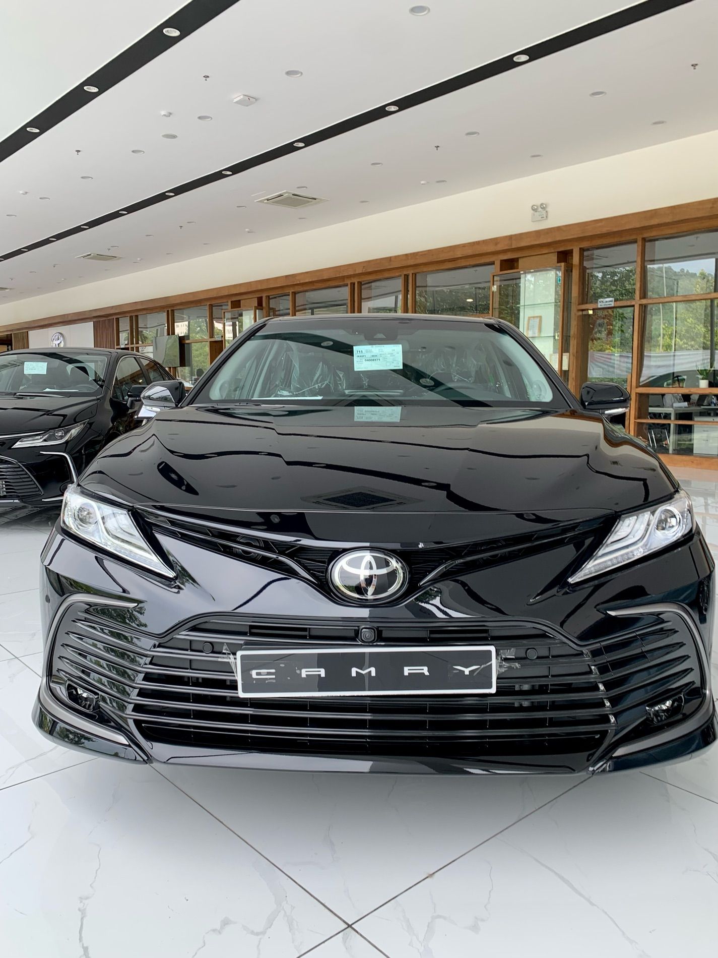 Toyota Camry 2022 - Nhập khẩu, giá xe ưu đãi