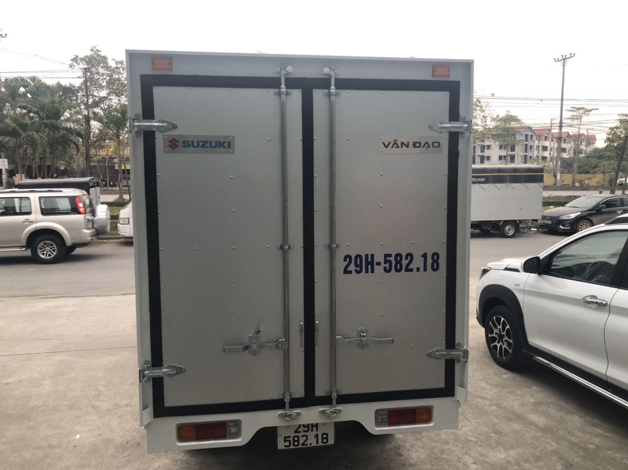 Suzuki Super Carry Pro 2022 - Pro thùng kín dài siêu dài 2m7