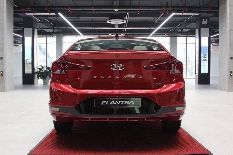 Hyundai Elantra 2022 - Xe có sẵn giao ngay