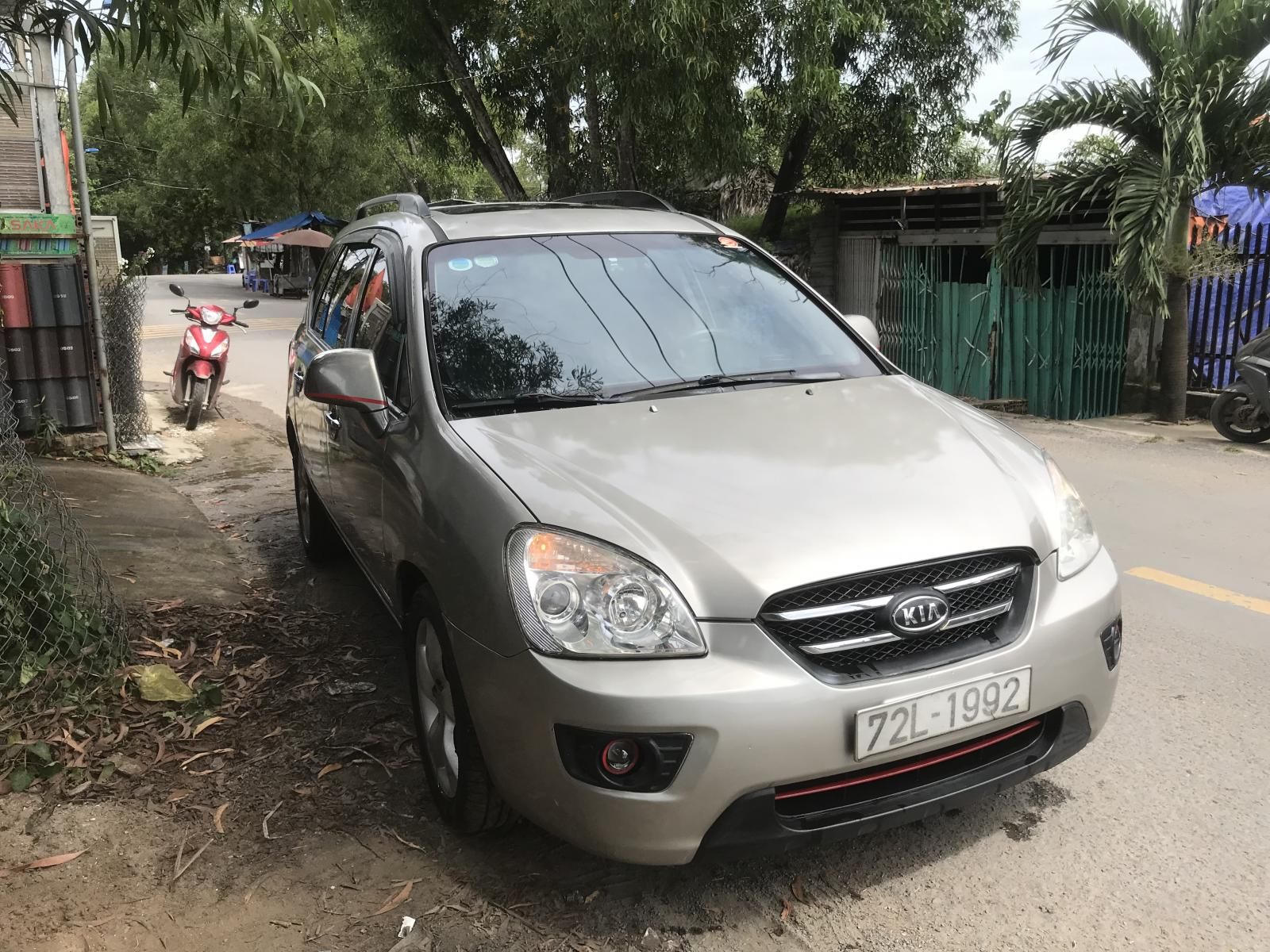 Kia Carens 2009 - Xe đẹp, còn sổ bảo hành