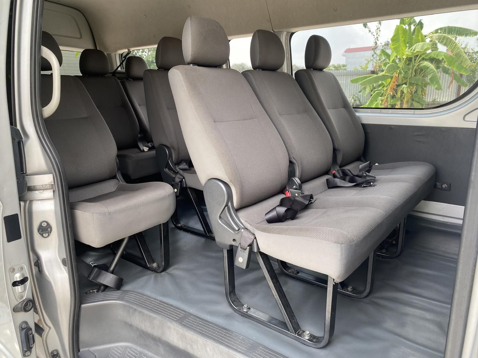 Toyota Hiace 2013 - Máy xăng - Nhập Nhật nguyên chiếc