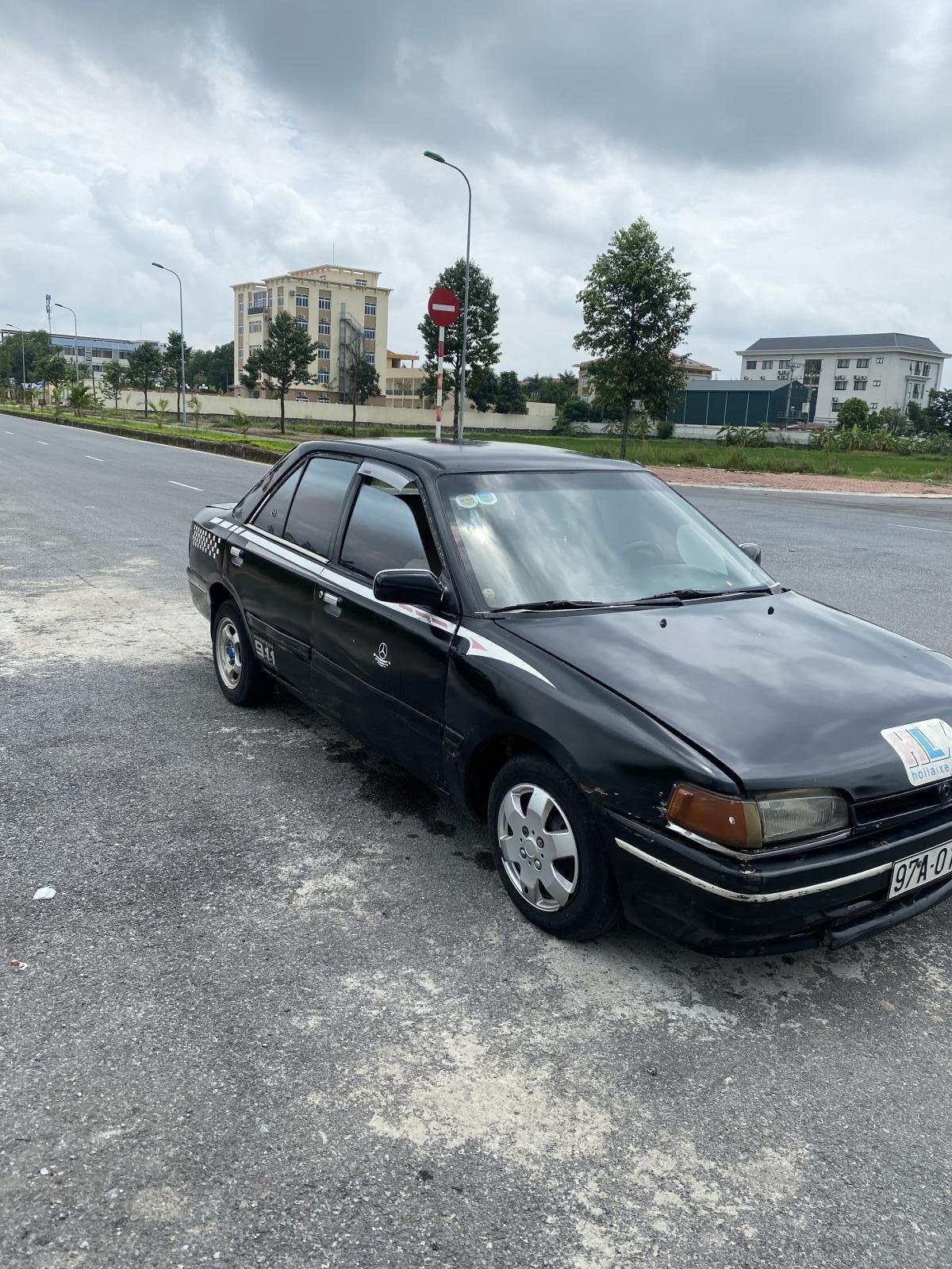 Mazda 323 1997 - Cần bán lại xe giá cạnh tranh