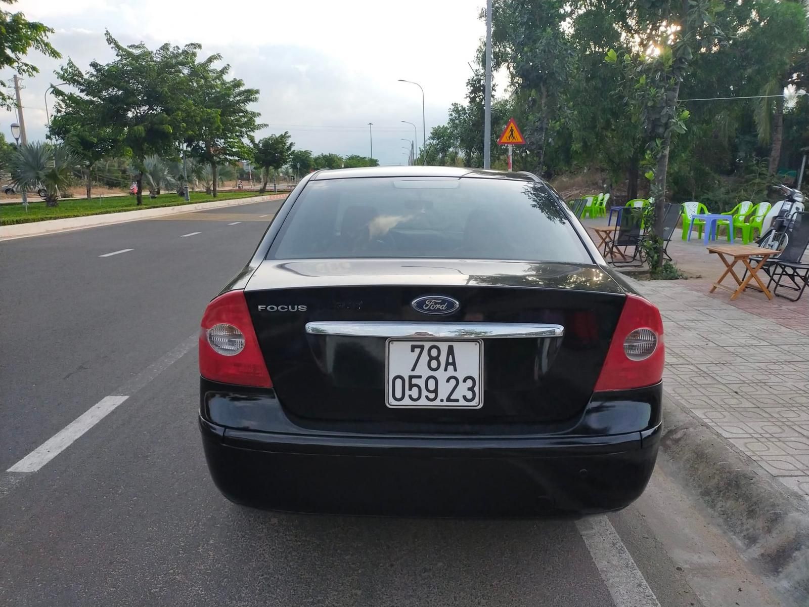 Ford Focus 2007 - Màu đen xe gia đình, giá 150tr