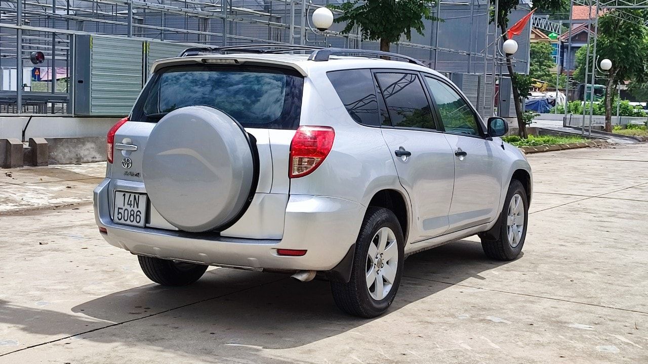 Toyota RAV4 2008 - Màu bạc, nhập khẩu nguyên chiếc