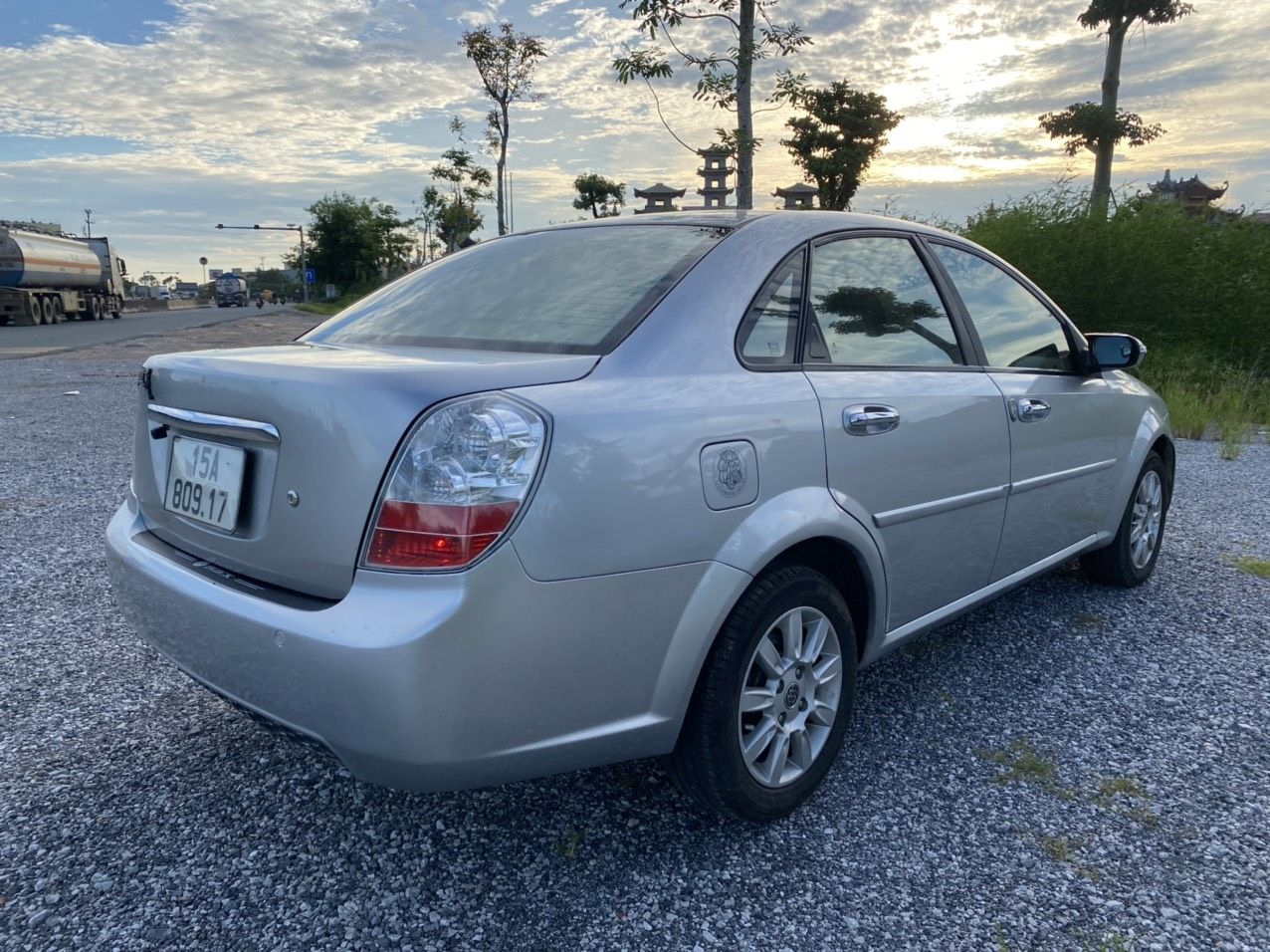 Buick Excelle 2009 - Màu bạc, nhập khẩu, giá cực tốt