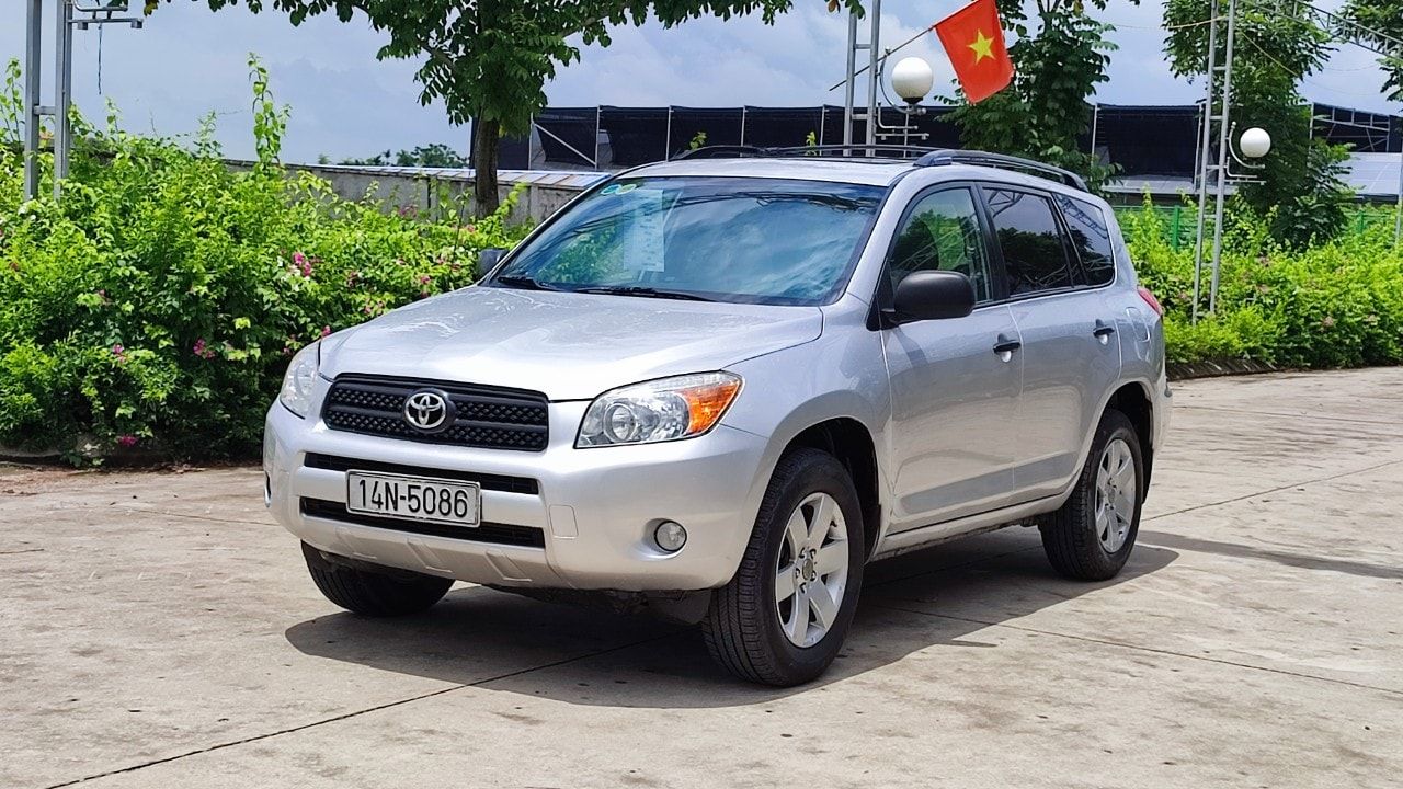 Toyota RAV4 2008 - Màu bạc, nhập khẩu nguyên chiếc