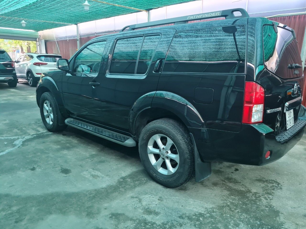 Nissan Pathfinder 2007 - Màu đen, nhập khẩu nguyên chiếc