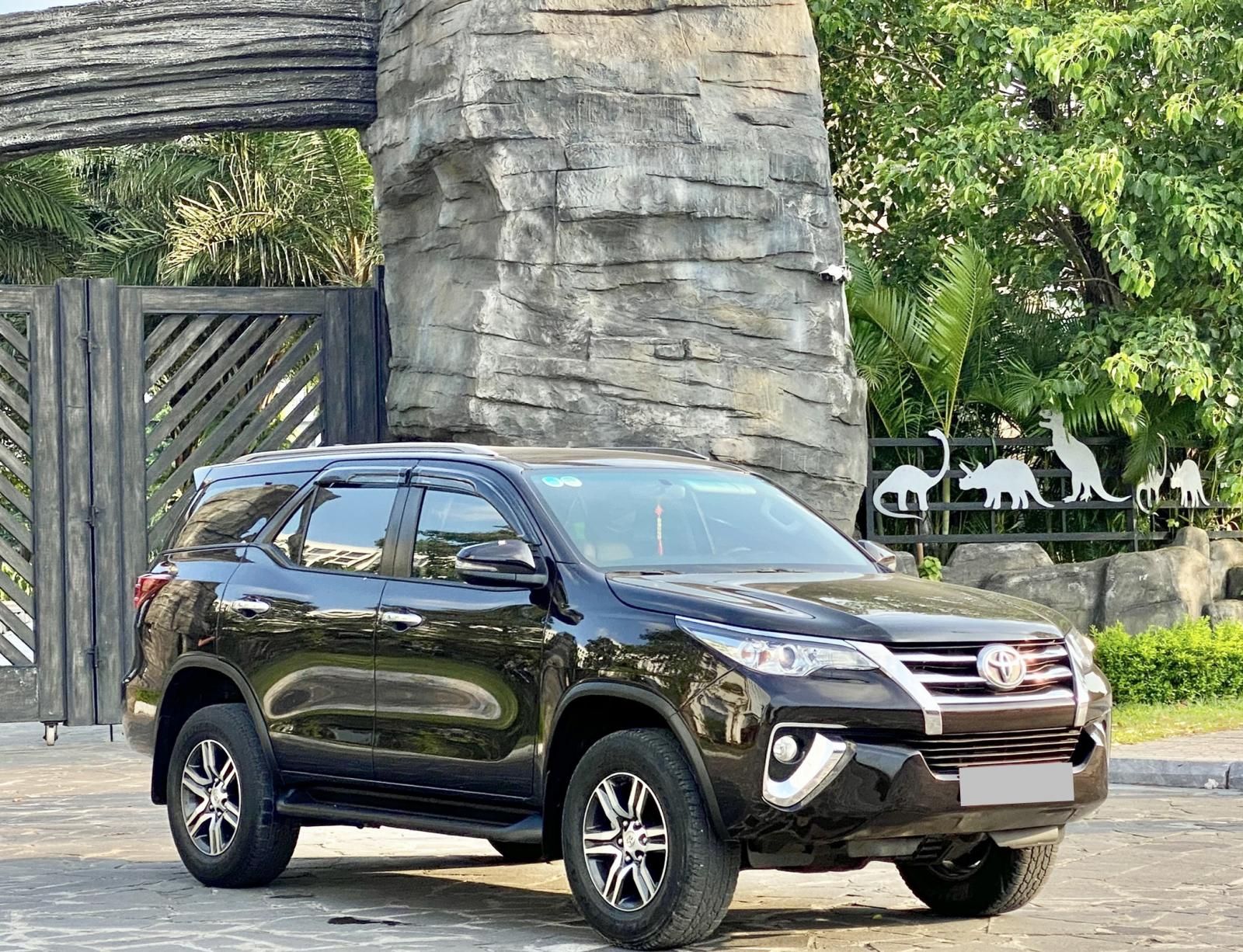 Toyota Fortuner 2019 - Dòng xe gầm cao, động cơ mạnh mẽ