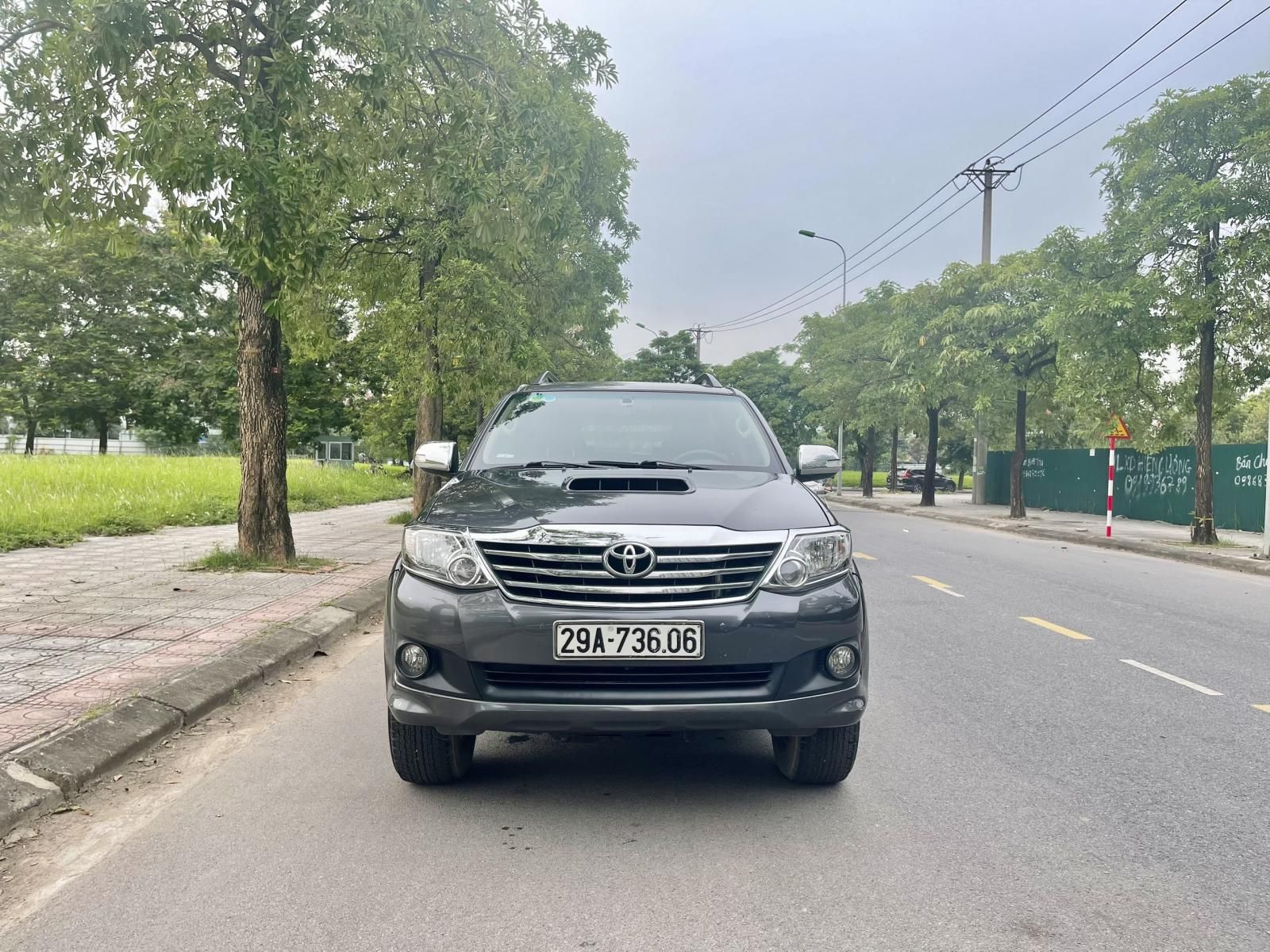 Toyota Fortuner 2013 - Odo 8,7v biển HN