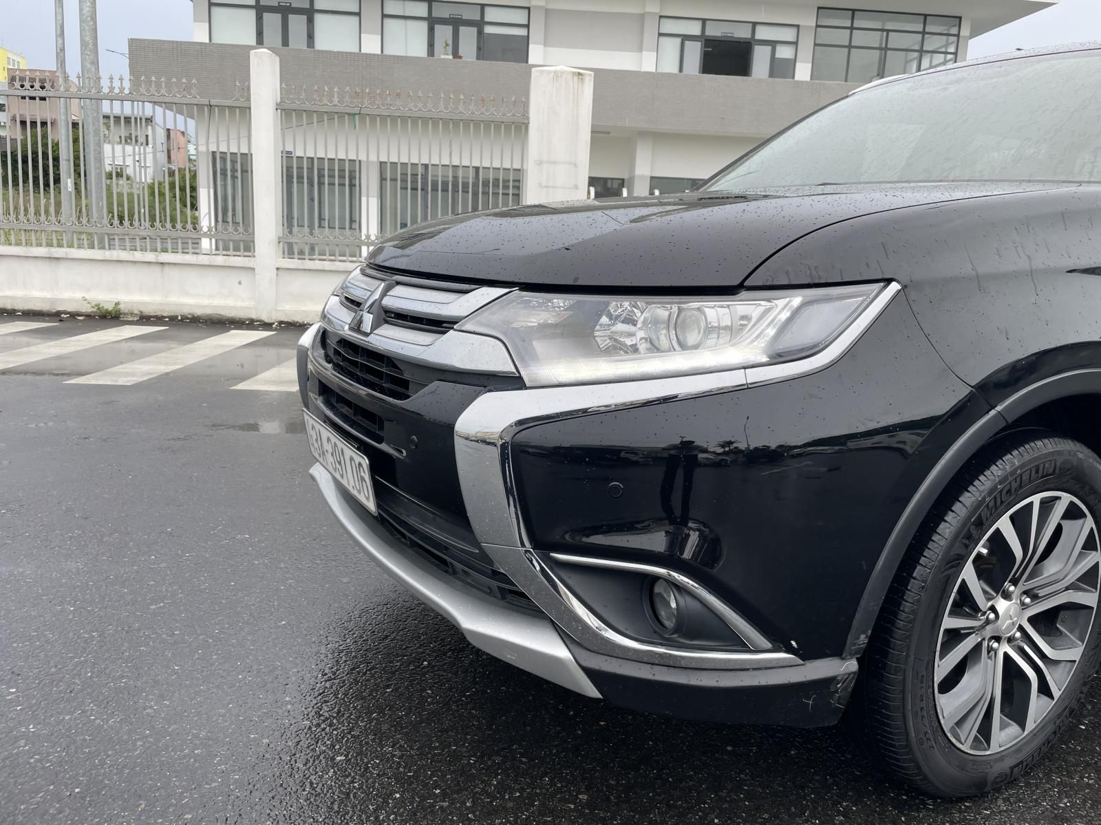 Mitsubishi Outlander 2018 - Đầy đủ đồ chơi