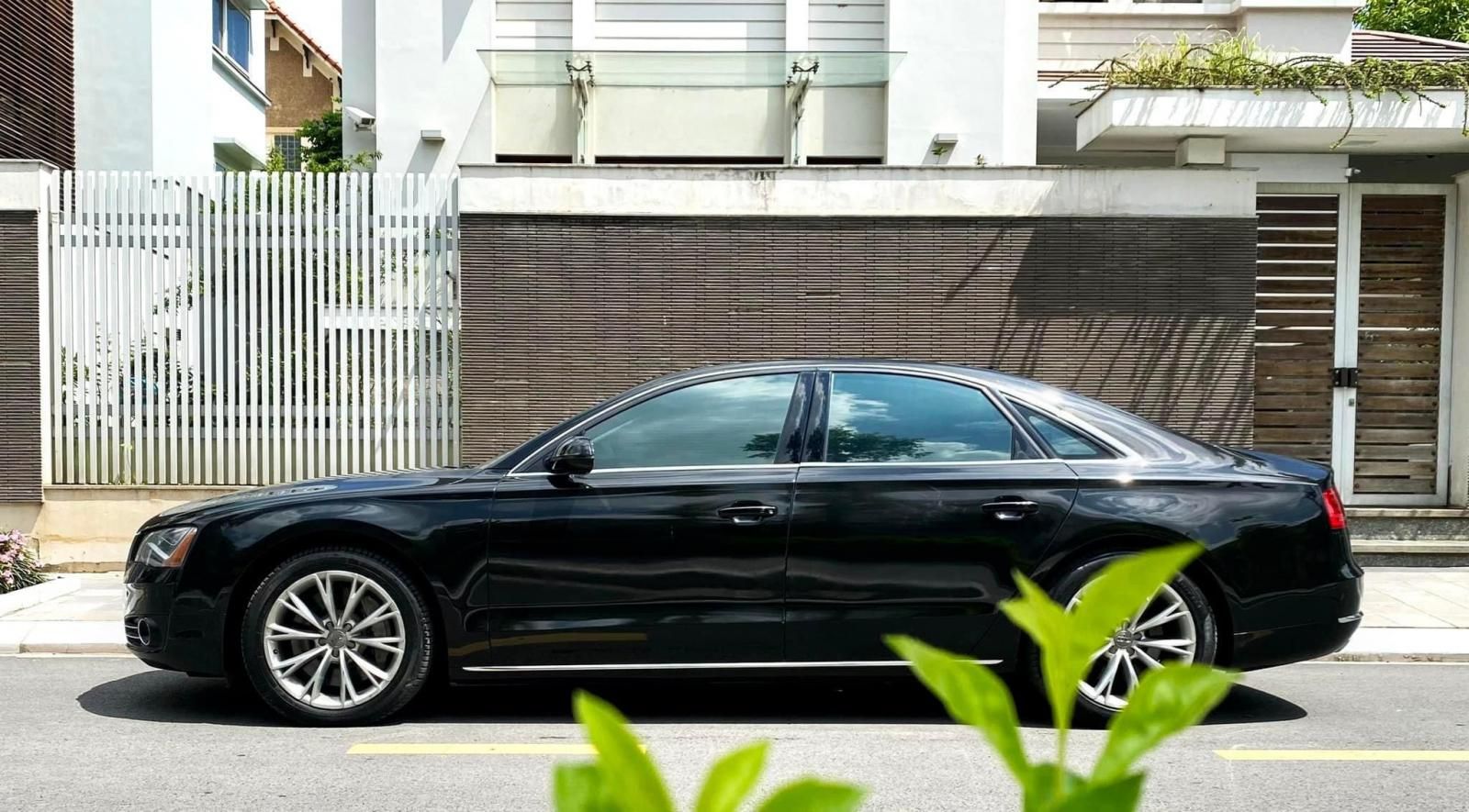 Audi A8 2010 - Giá 860tr