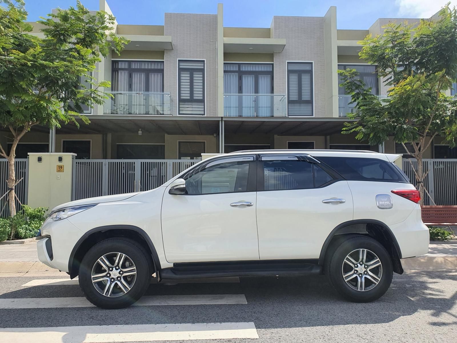 Toyota Fortuner 2017 - Giảm giảm lên đến chục triệu đồng