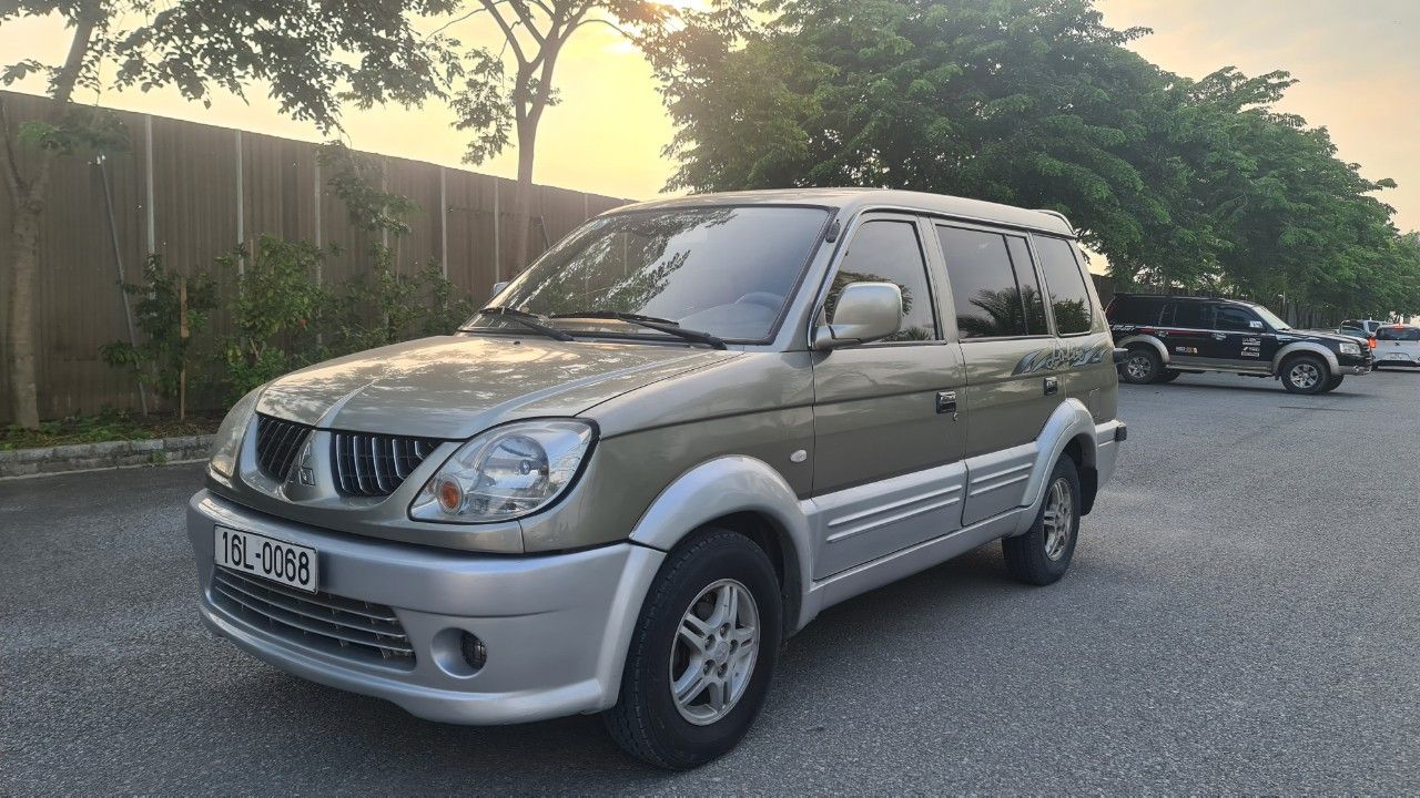 Mitsubishi Jolie 2004 - Giá chỉ 128tr