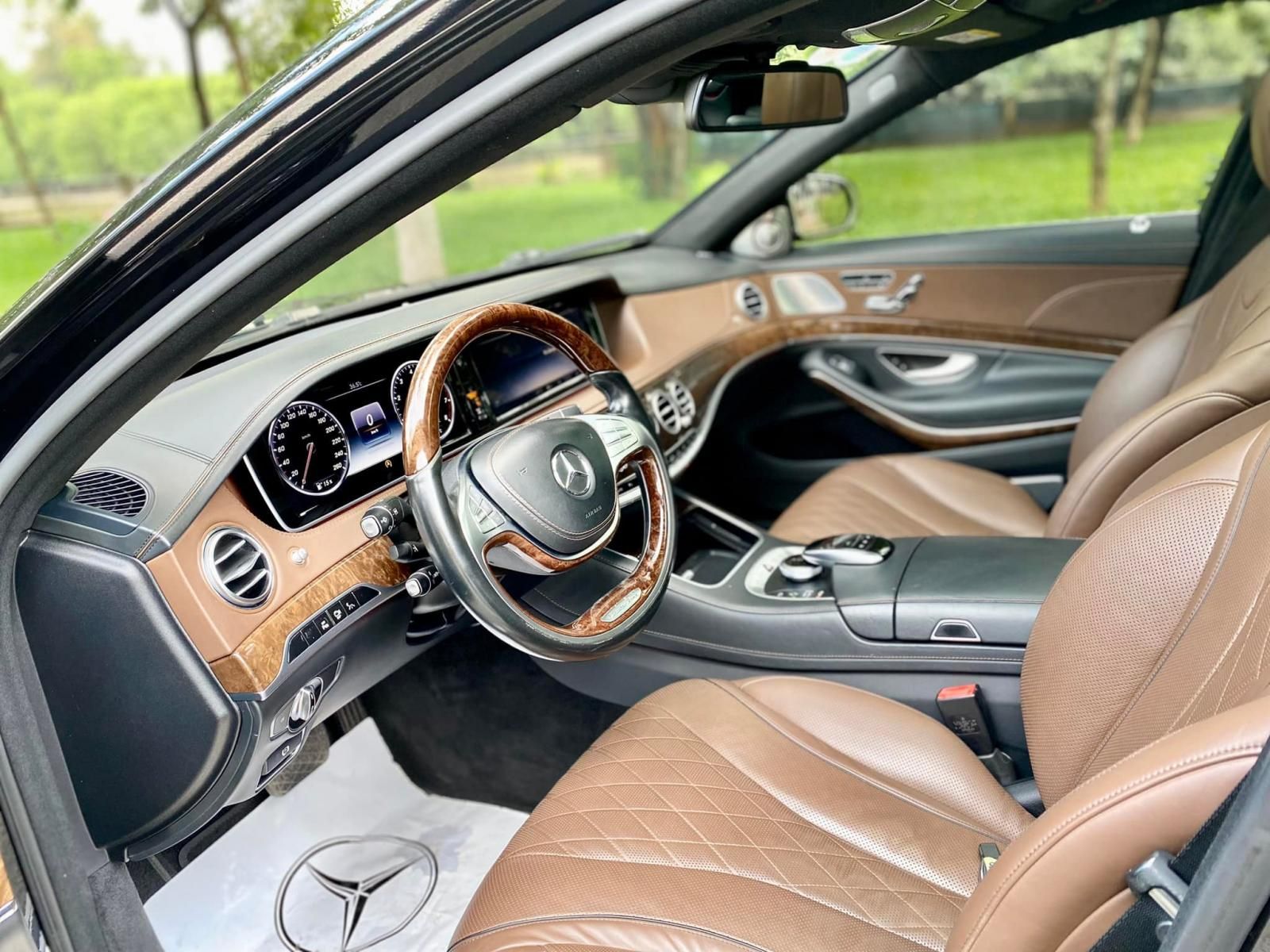 Mercedes-Benz S500 2014 - Màu đen, xe nhập