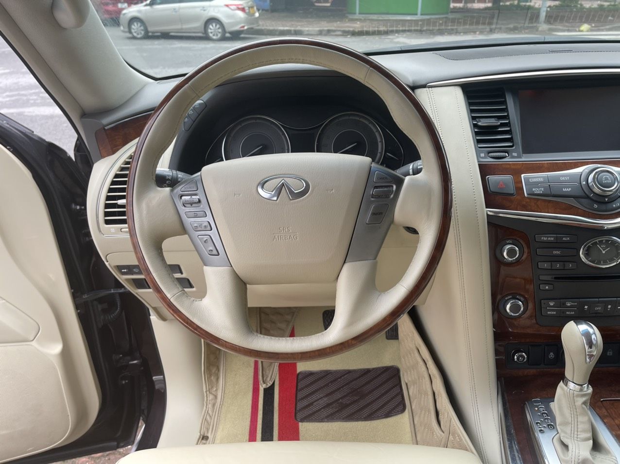 Infiniti QX80 2014 - Màu đen, xe nhập