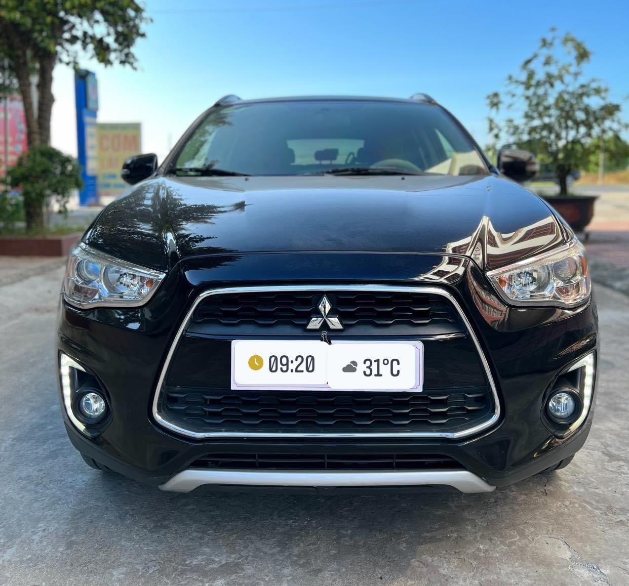 Mitsubishi Outlander 2015 - Màu đen, xe nhập, giá 599tr